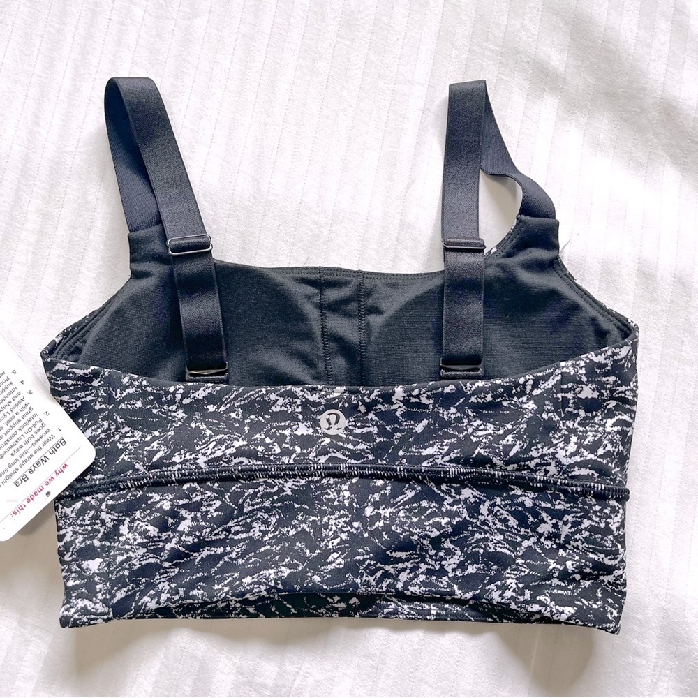 NWT Lululemon Both Ways Bra Iced Wave White Black size 4 - Picture 8 of 14
